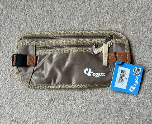 Travel Gear Money Belt in Women's - Bags & Wallets in Kitchener / Waterloo - Image 5
