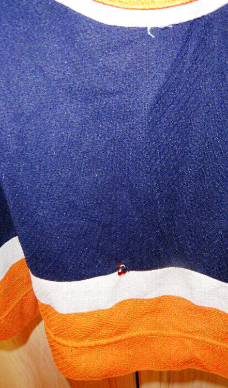 Alexei Yashin New York Islanders  Koho Size XL Used Jersey in Hockey in Kawartha Lakes - Image 3