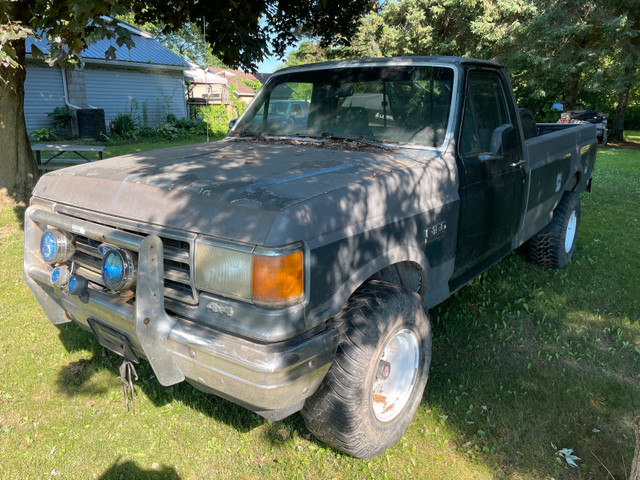 1990 f150 4x4 in Cars & Trucks in Norfolk County - Image 2