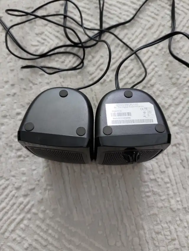 ASI Audio Technologies - Black USB Speakers Pair - EMCPU1-0G in Speakers in Burnaby/New Westminster - Image 5