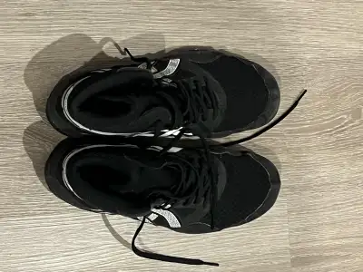 ASICS Wrestling Shoes – Black/White – Like New (Used 2 Weeks), View more
