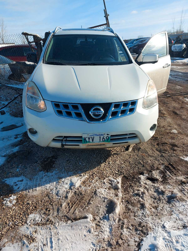 2013 Nissan Rogue Parts out  in Auto Body Parts in Winnipeg - Image 4