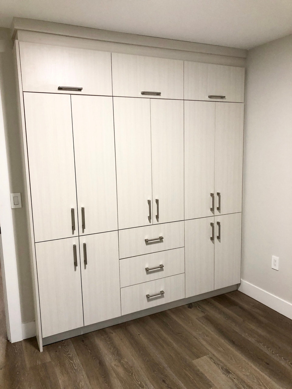 Bright, spacious 1 bedroom basement suite for rent 4