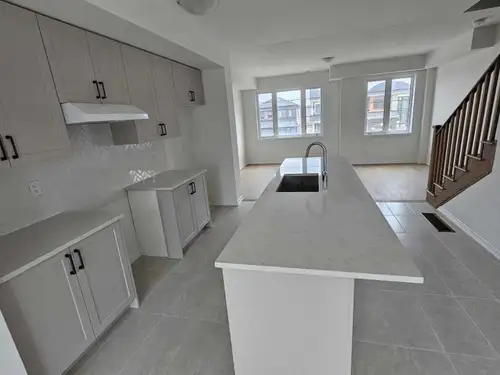 3-Bedroom Townhouse in Brantford Property Highlights: - ✨ Located in a fairly new, family-friendly c...