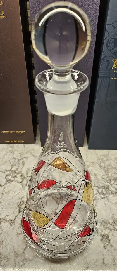 Wine/Whiskey/Scotch Decanter, View more