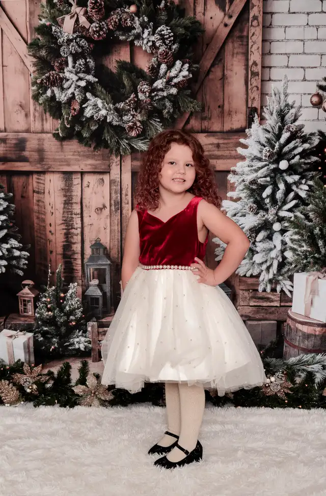 Holiday Photo Sessions in Photography & Video in Calgary - Image 3