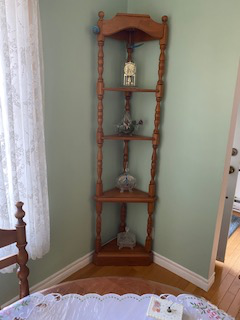 Corner Roxton Shelf, View more