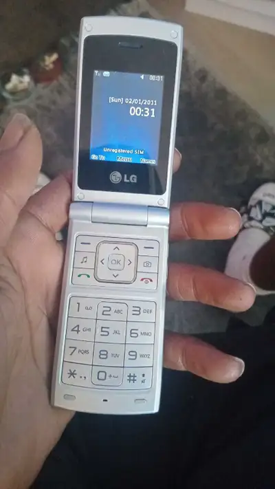 lg flip phone , View more