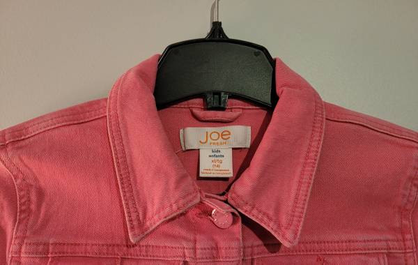 Youth Girls Size 14 Pink Color Denim Jacket in Kids & Youth in Burnaby/New Westminster - Image 4