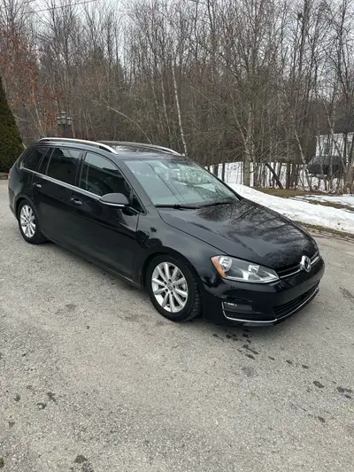 À vendre : Volkswagen Golf SportWagen 2016 4 portes Wagon TSI S en très bon état, bien entretenue et...
