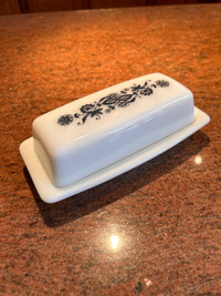 70s Pyrex Old Town Blue 1/4 Lb Covered Butter Dish 72-B Blue Oni