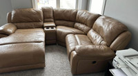 Beautiful recliner genuine leather. Will deliver included in the