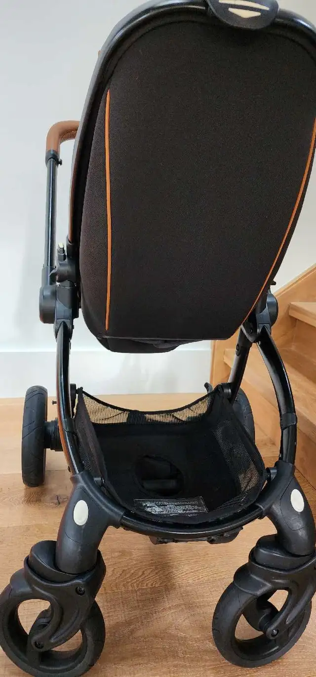 BABY STROLLER - RARE FIND - EGG in Strollers, Carriers & Car Seats in Oakville / Halton Region - Image 6