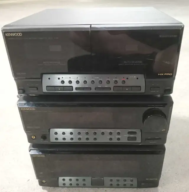 Kenwood Stereo System Amplifier Cassette Deck Tuner Receiver in Stereo Systems & Home Theatre in City of Toronto - Image 3