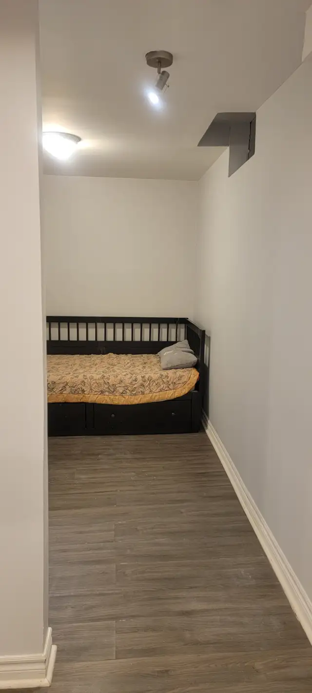 Basement for rent in Long Term Rentals in Markham / York Region - Image 4