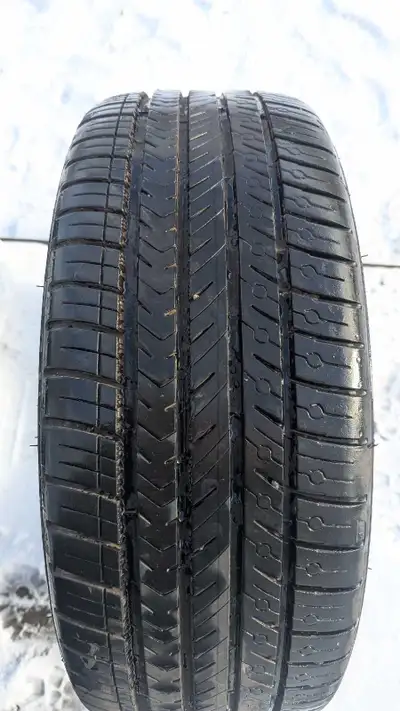 Like New Michelin Pilot Sport All Season tires less than 4 K on them. more than 1200 new. 225 /45R18