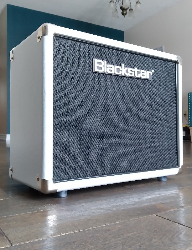 Blackstar HT-5R (Limited Edition White), 5 Watt All Tube Combo in Amps & Pedals in North Bay - Image 3