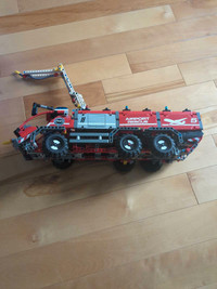Camion de pompier Lego technique 