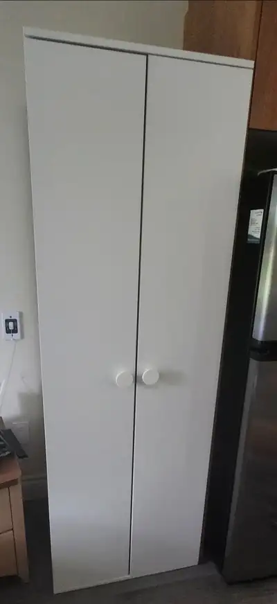 Armoire/penderie IKEA blanche étroite pour espaces restreints, View more