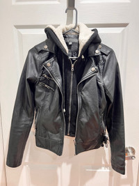 Women’s leather jacket 