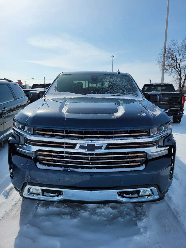 2019 high country 6.2L in Cars & Trucks in Calgary - Image 4