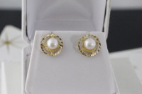 BRAND NEW SOLID 10K GOLD & FAUX WHITE PEARL EARRINGS FOR SALE.
