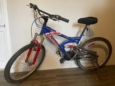 Ccm revenge bicycle. In good shape suspension good. Decent amount of tire life left. 21 speed. Every...