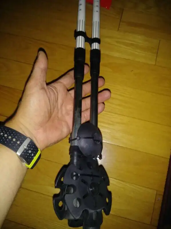 HighGear Expert Trekking Poles -Pair in Other in Mississauga / Peel Region - Image 3