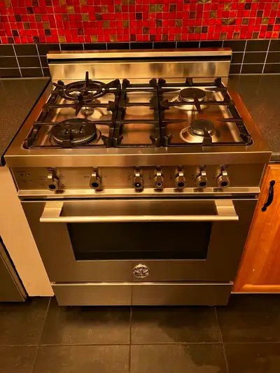 Cuisinière Bertazzoni 30" gaz/convection (faite une offre), View more