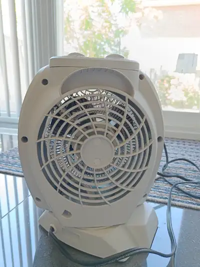 Garrison Oscillating Fan Heater 1500 w in white