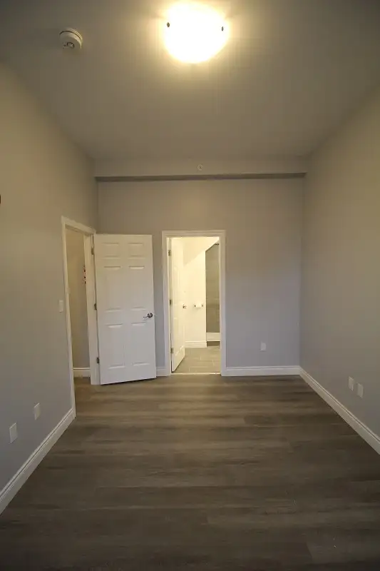 Small 1-bdr apartment with a balcony for rent in Owen Sound63848999707267123