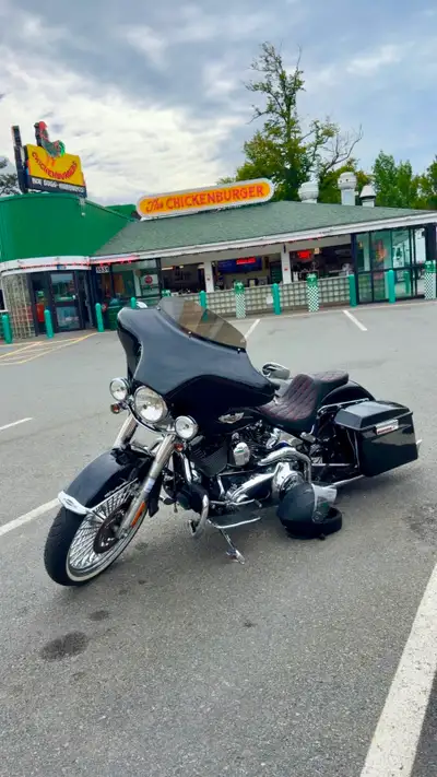 2008 1 owner. 34,000kms Perfect condition Located in Chester New 21” rim & tire 500kms on it Paint m...