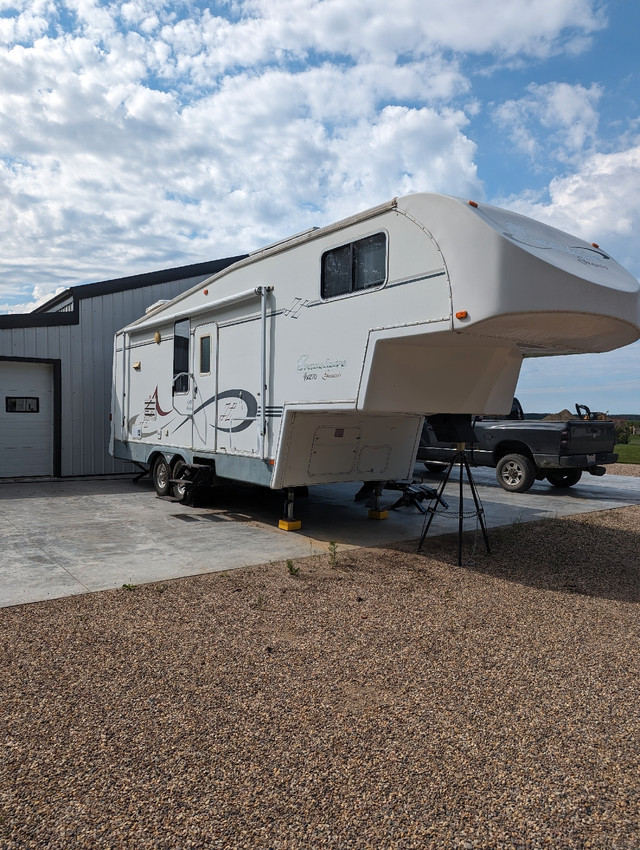 2001 Travelaire Genesis Fifth Wheel Travel Trailers & Campers