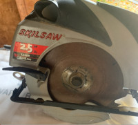 Skilsaw 5750 2.5 hp circular saw /w laser cutline