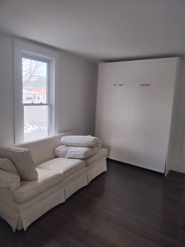 Looking for a place to unwind? in Long Term Rentals in Belleville - Image 4
