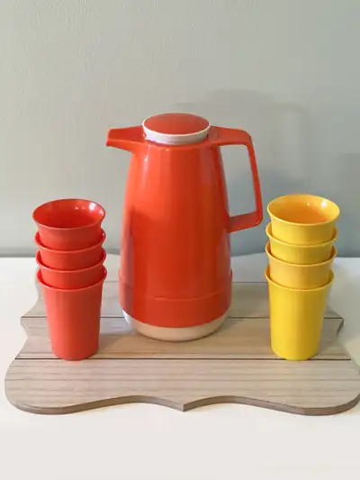 Vintage 1970 Cruche Pichet Thermos et 8 verres Tupperware, View more
