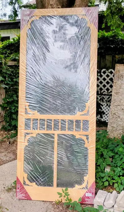 Porte moustiquaire en pin., View more