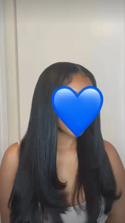 Bonjour les beautés. J’offre mes services pour tissages, crochets braids, nattes collées, braids. Ci...