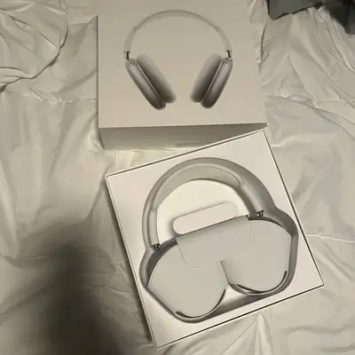 Apple AirPods Max Headphones silver, View more