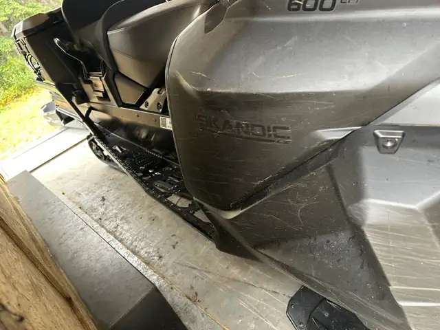 2025 Skidoo Skandic LE 600EFI in Snowmobiles in Fort St. John - Image 7