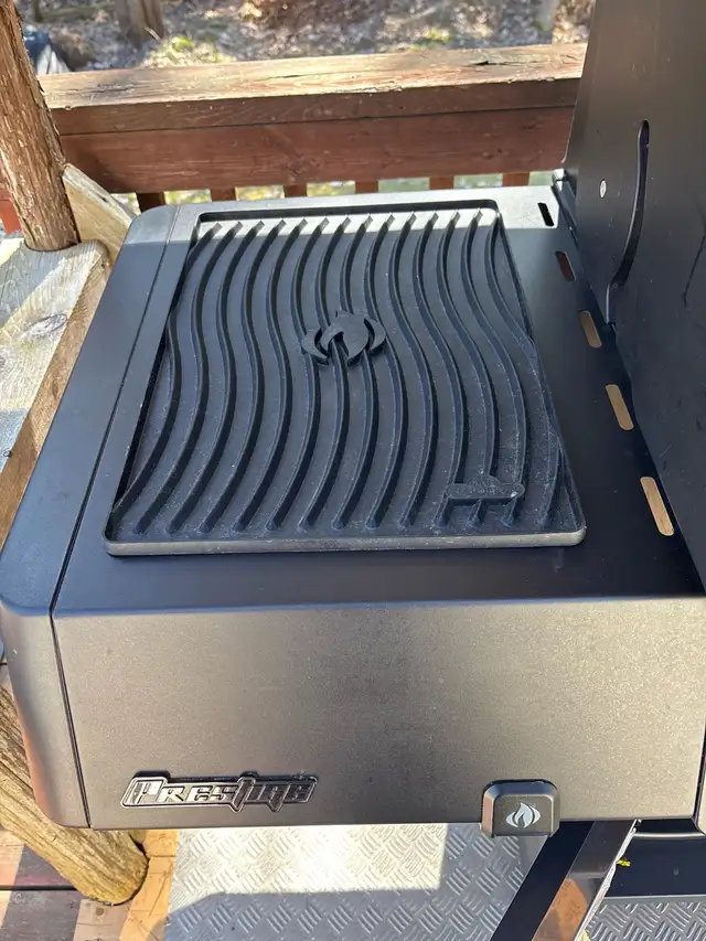 Napolean bbq in BBQs & Outdoor Cooking in Barrie - Image 11