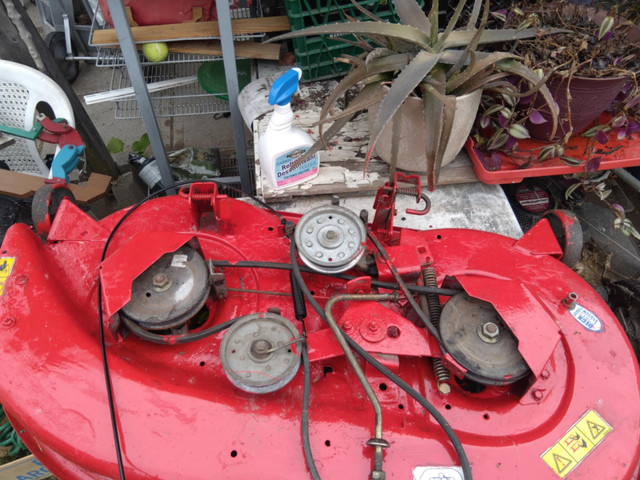 Lawn Mower Deck in Lawnmowers & Leaf Blowers in Trenton