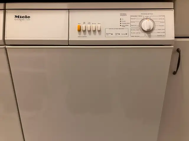 Miele dryer in Washers & Dryers in Mississauga / Peel Region - Image 3