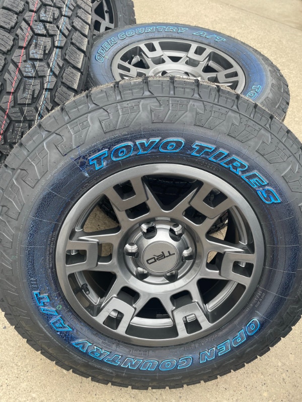 20002021 Toyota 4Runner / Grey TRD rims and Toyo tires Tires
