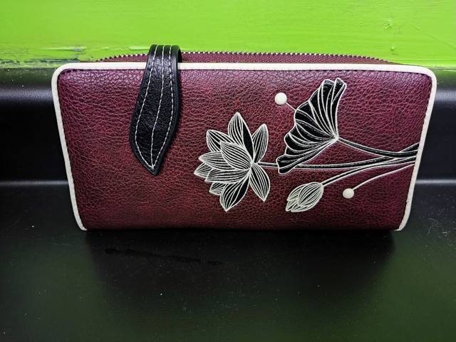 Magnolia Vegan Wallet  in Women's - Bags & Wallets in Red Deer