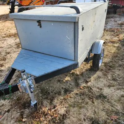 Multi-use trailer Measures 4W x6L Towed it with my SUV and car Lots of storage, lights work Brand ne...