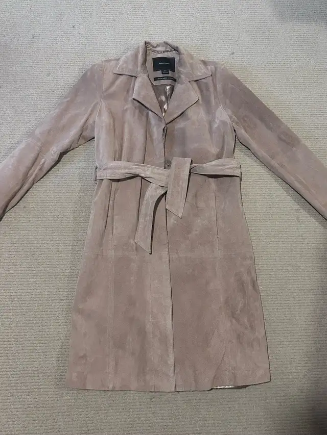 leather women’s coat and jacket in Women's - Tops & Outerwear in City of Toronto - Image 3