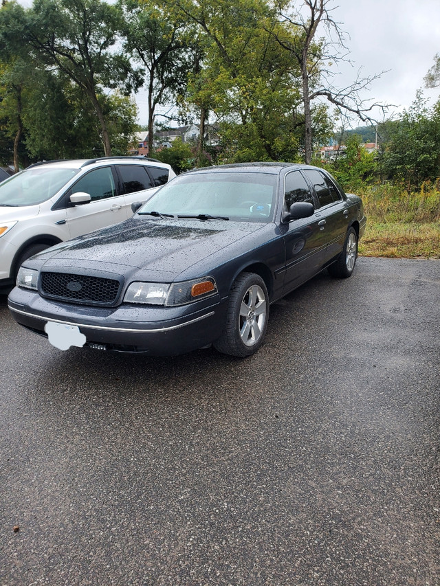 2005 Crown Victoria | Cars & Trucks | Trenton | Kijiji