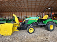 John Deere 2305 compact tractor snowblower