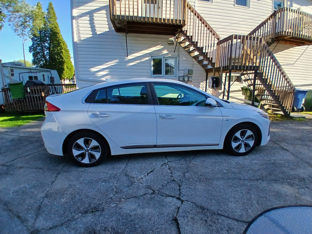 Hyundai ioniq 2017 VE dans Autos et camions  à Saguenay - Image 3
